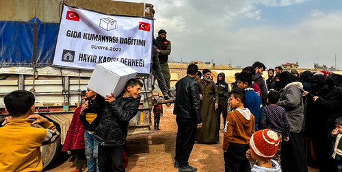 Suriye’de gıda kumanyası dağıtımı